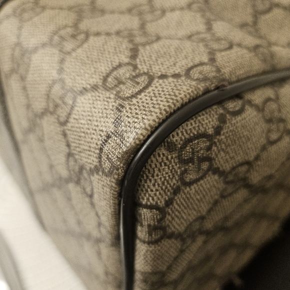 👜 Gucci GG Supreme Boston Satchel - Picture 8 of 15
